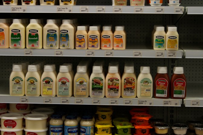 There are many sauces to choose from in the markets