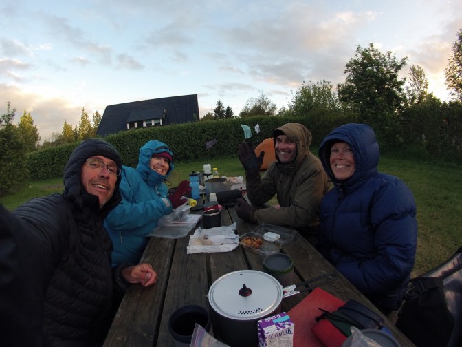 A summer night's dinner with Frank and Lindsay (at 10.30PM).