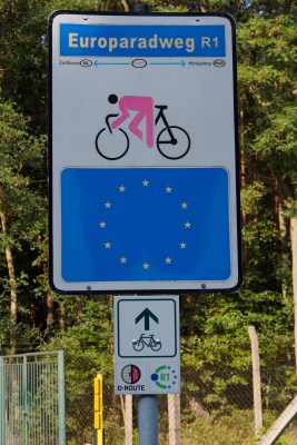 The R1 cycle route which stretches 3,500 KM from the west coast of France to St. Petersburg, Russia. We followed it east along the Elbe River in Germany.