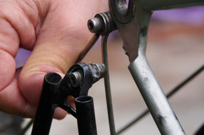 Paul's broken rack mount.