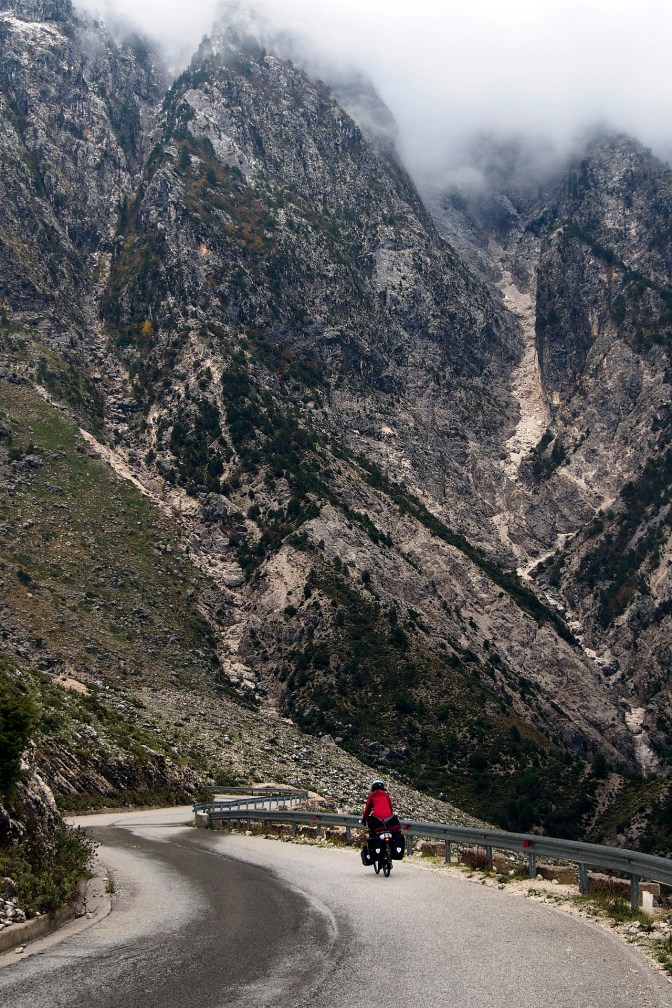 Descending the road from Logora Pass down to Dhërmi.