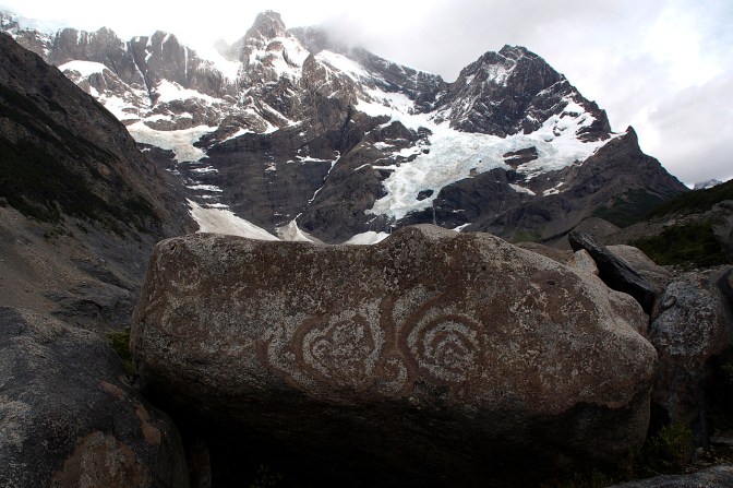Ancient rock art or lichen rock art?