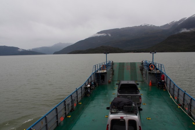 The ferry from Rio Bravo to Puerto Yungay.