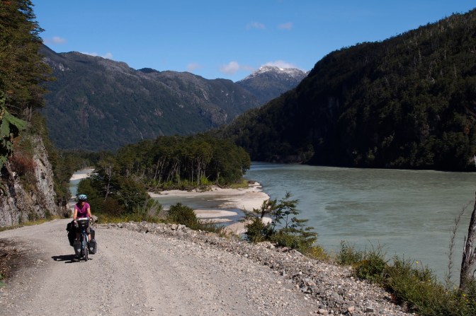 Rio Baker heading out of Caleta Tortel.