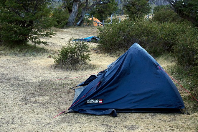 The wind eliminates badly pitched tents.