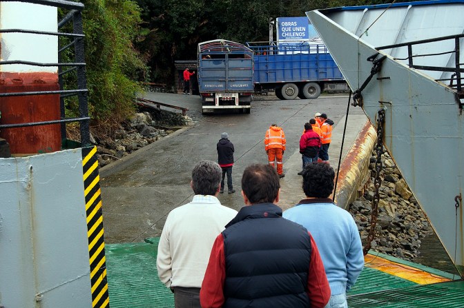 The afternoon's entertainment: watching a large truck trying to back onto the ferry at Caleta Gonzalo.