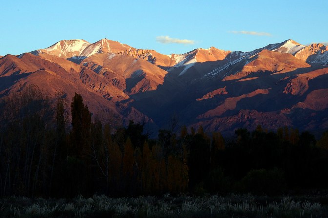 Sunrise over the mountains north of Uspallata.