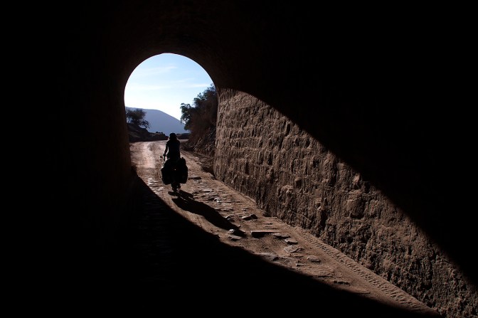 Jan exiting a tunnel south of Illapel.