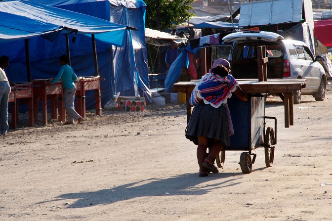 Moving furniture in Entre Rios.
