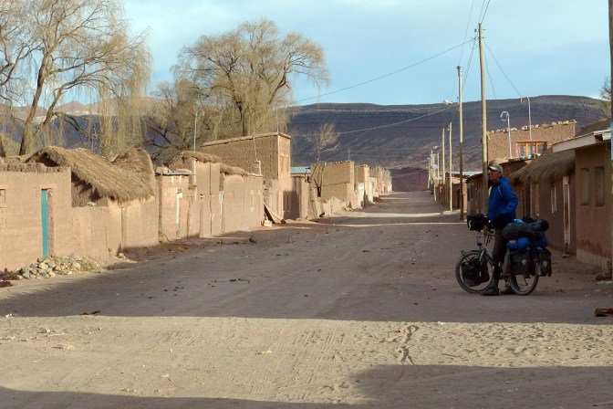 The dusty town of Tica Tica.