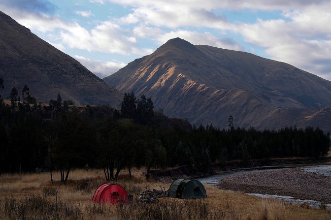 Camp on Rio Vilcanota south of Urcos.