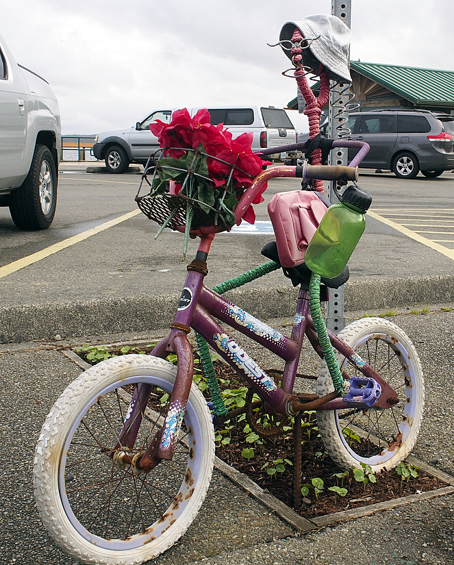 Public bicycle art in Bandon, OR.